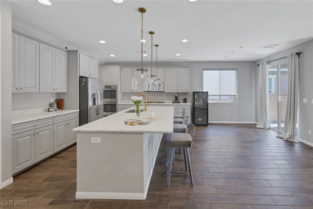 7111 Stanley Frederick, Las Vegas, NV 89166
