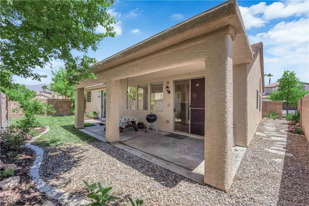 7565 Trickling Wash, Las Vegas, NV 89131