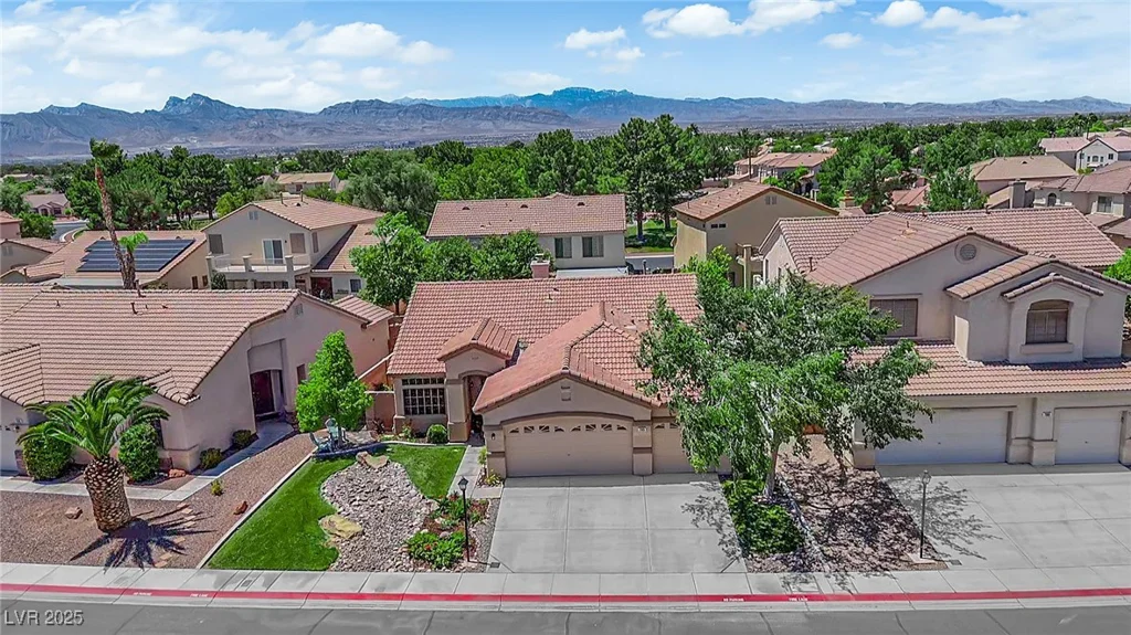 7565 Trickling Wash, Las Vegas, NV 89131