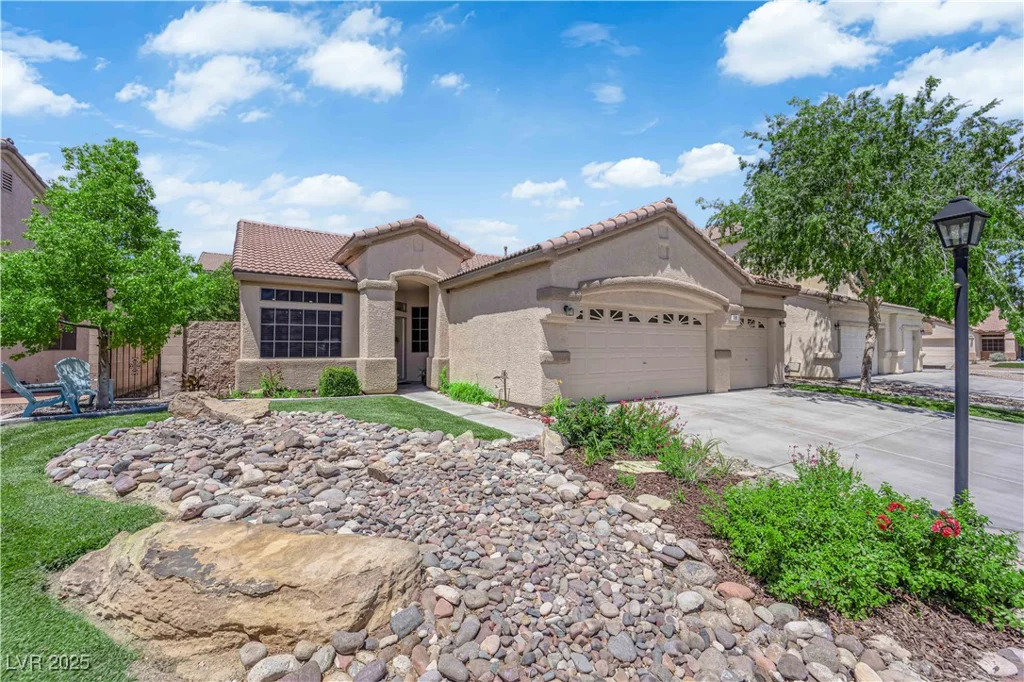 7565 Trickling Wash, Las Vegas, NV 89131