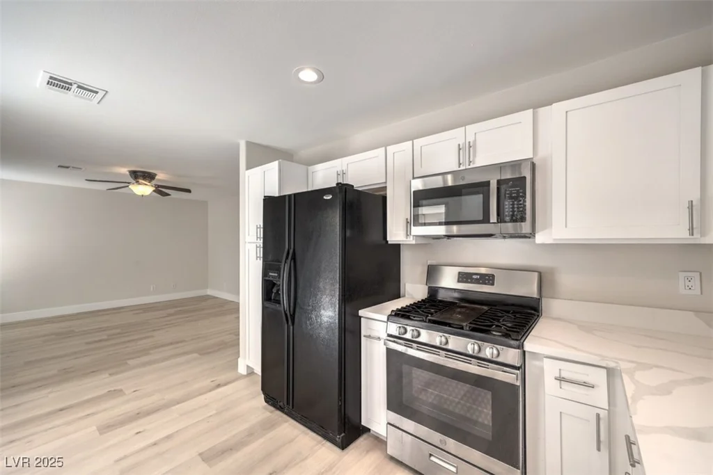 7909 Gilmore, Las Vegas, NV 89129