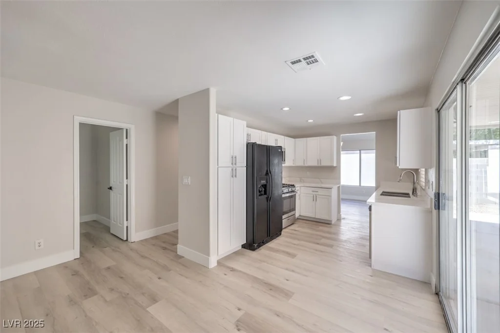 7909 Gilmore, Las Vegas, NV 89129