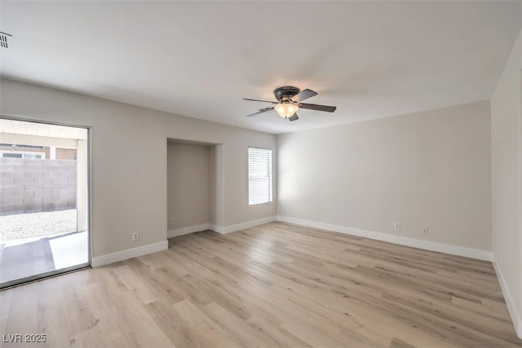7909 Gilmore, Las Vegas, NV 89129