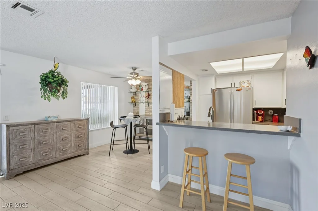 2340 Cardiff, Las Vegas, NV 89108