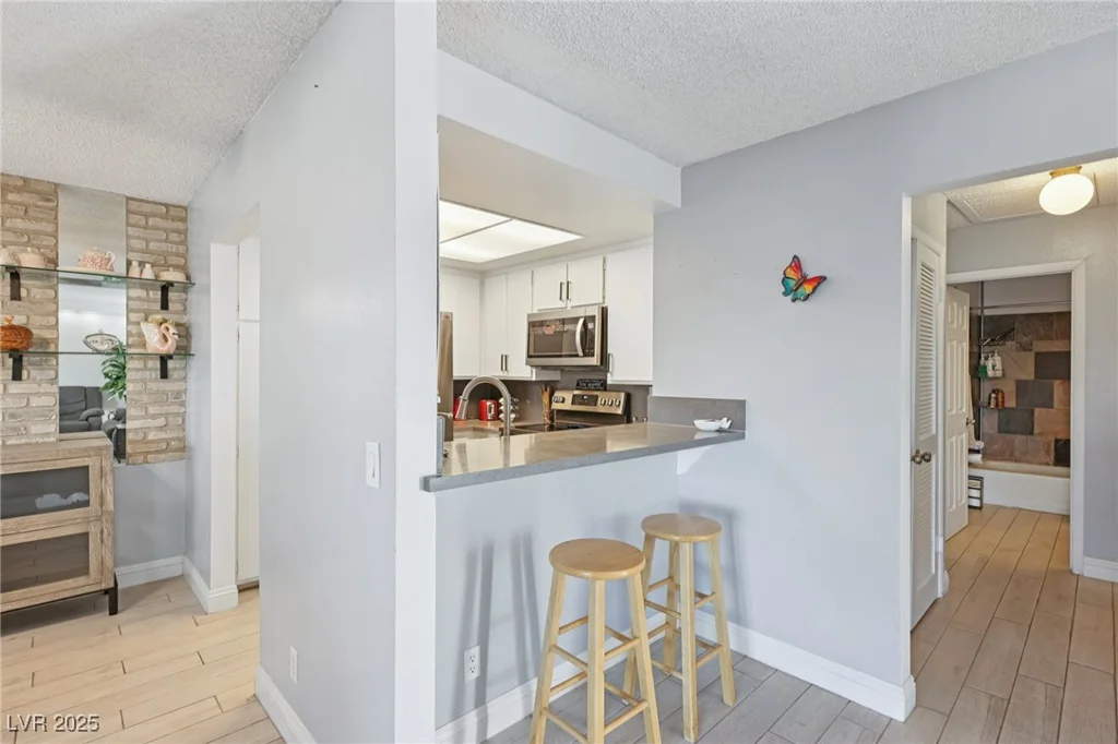 2340 Cardiff, Las Vegas, NV 89108