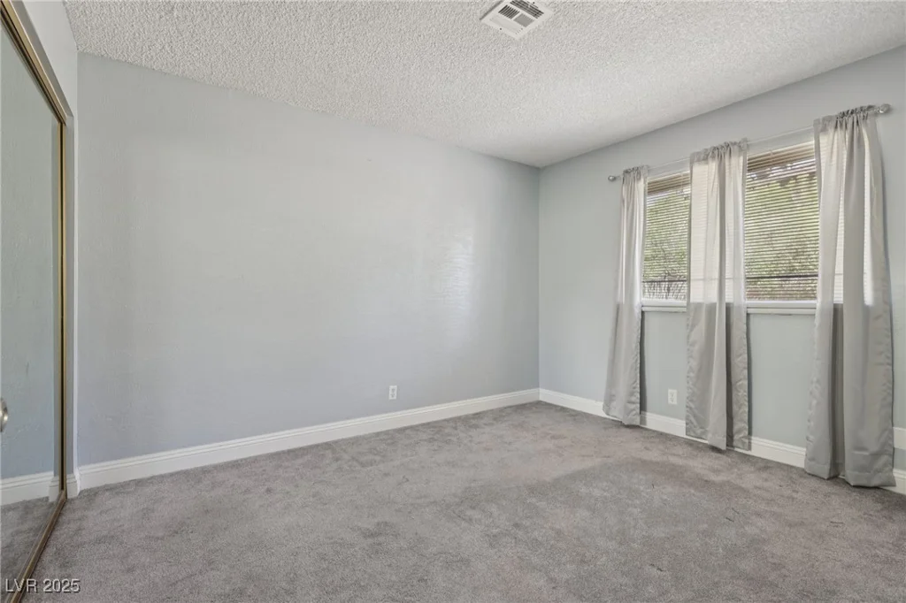 2340 Cardiff, Las Vegas, NV 89108