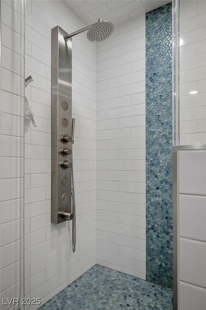 5670 Riley, Las Vegas, NV 89149