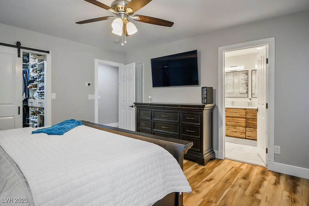 5670 Riley, Las Vegas, NV 89149