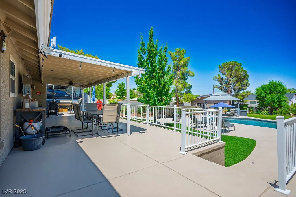 5670 Riley, Las Vegas, NV 89149