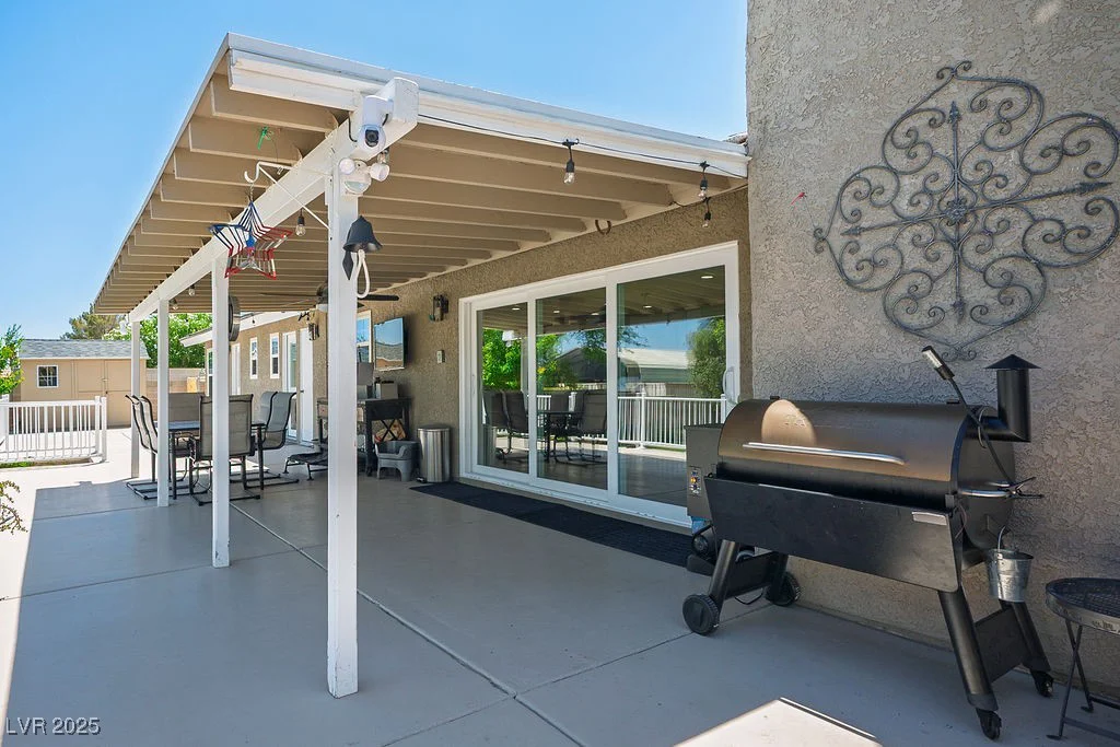 5670 Riley, Las Vegas, NV 89149