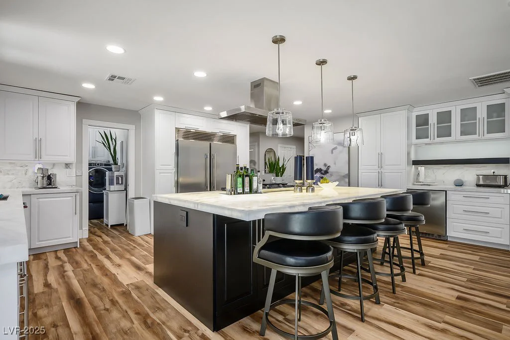 5670 Riley, Las Vegas, NV 89149