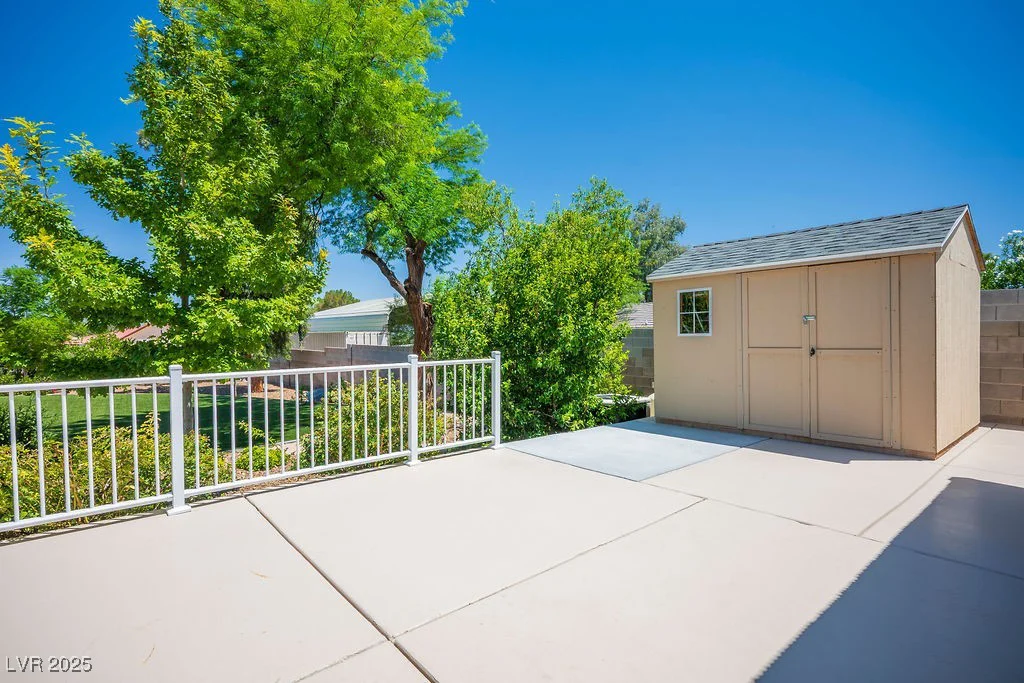 5670 Riley, Las Vegas, NV 89149