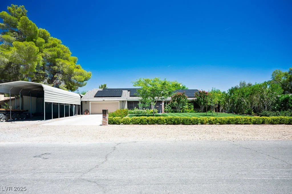 5670 Riley, Las Vegas, NV 89149
