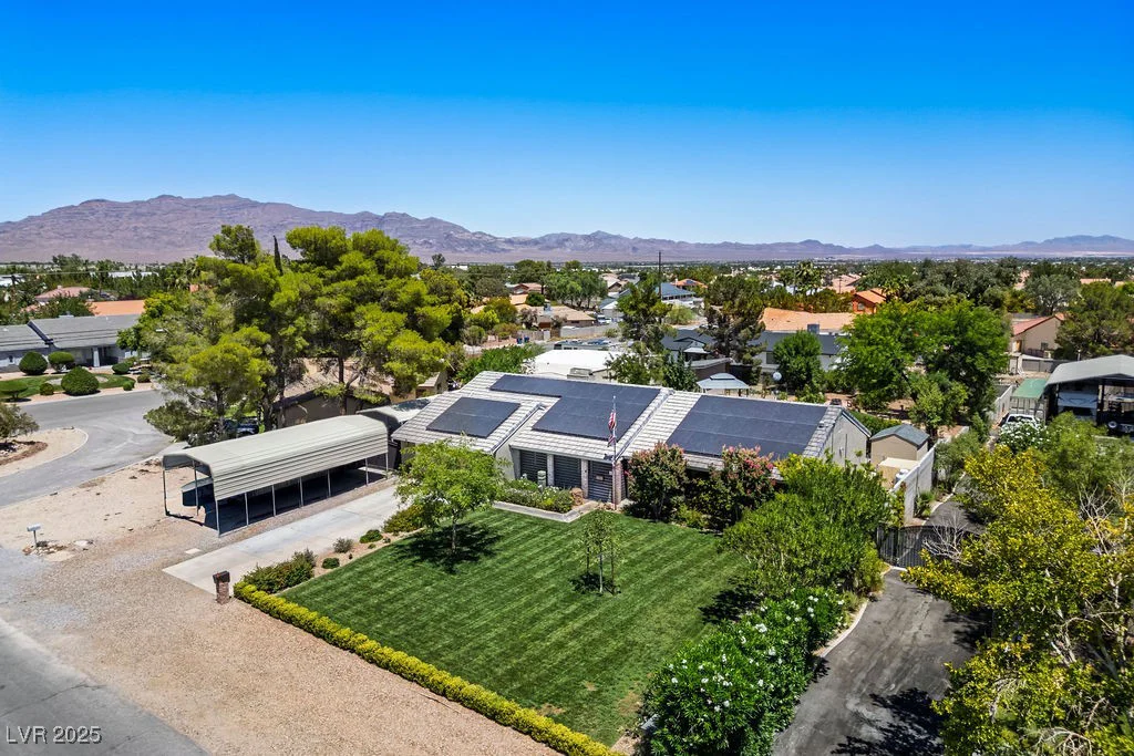 5670 Riley, Las Vegas, NV 89149