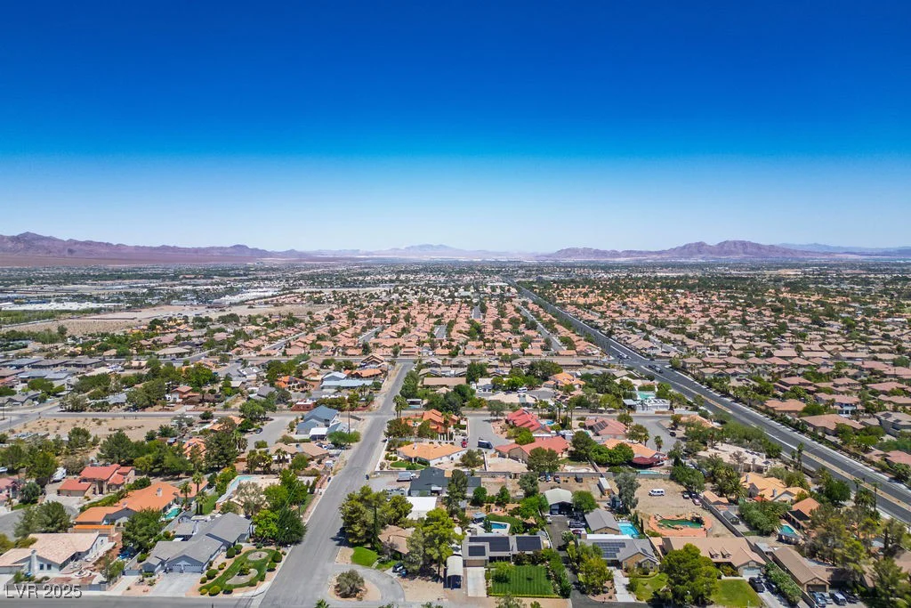 5670 Riley, Las Vegas, NV 89149