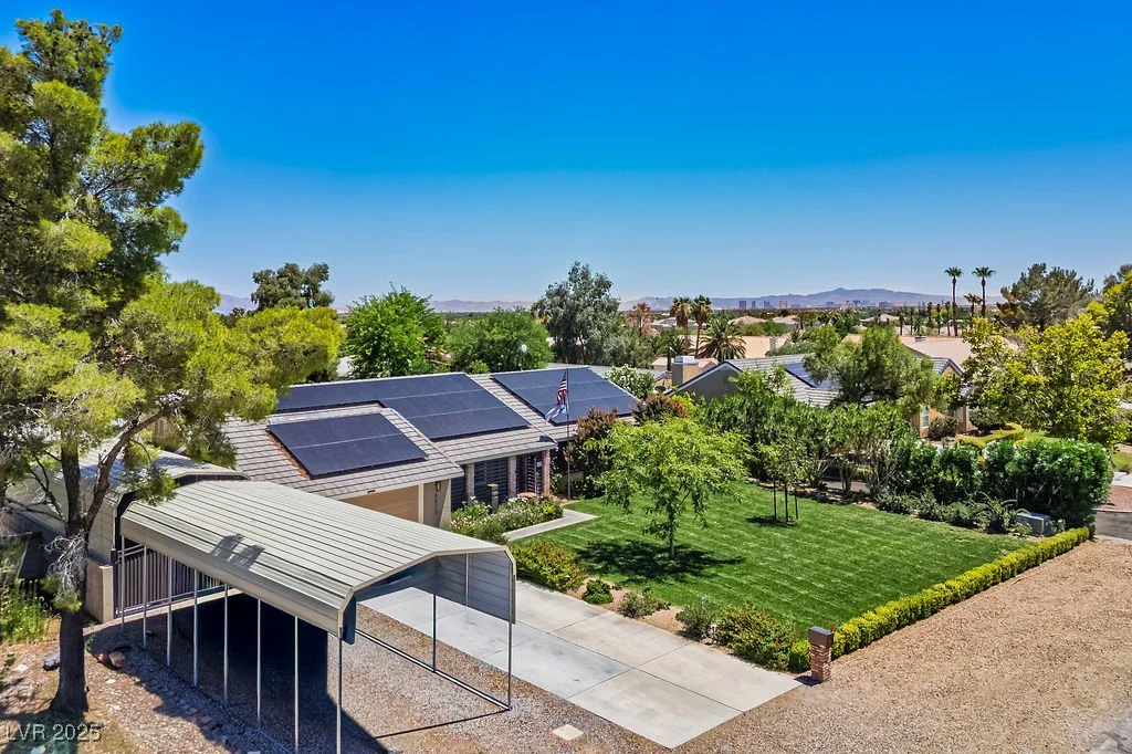 5670 Riley, Las Vegas, NV 89149