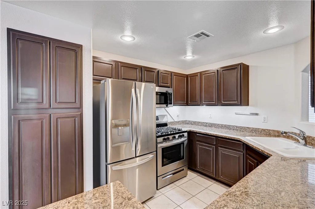 121 Emerald Forest, Las Vegas, NV 89145