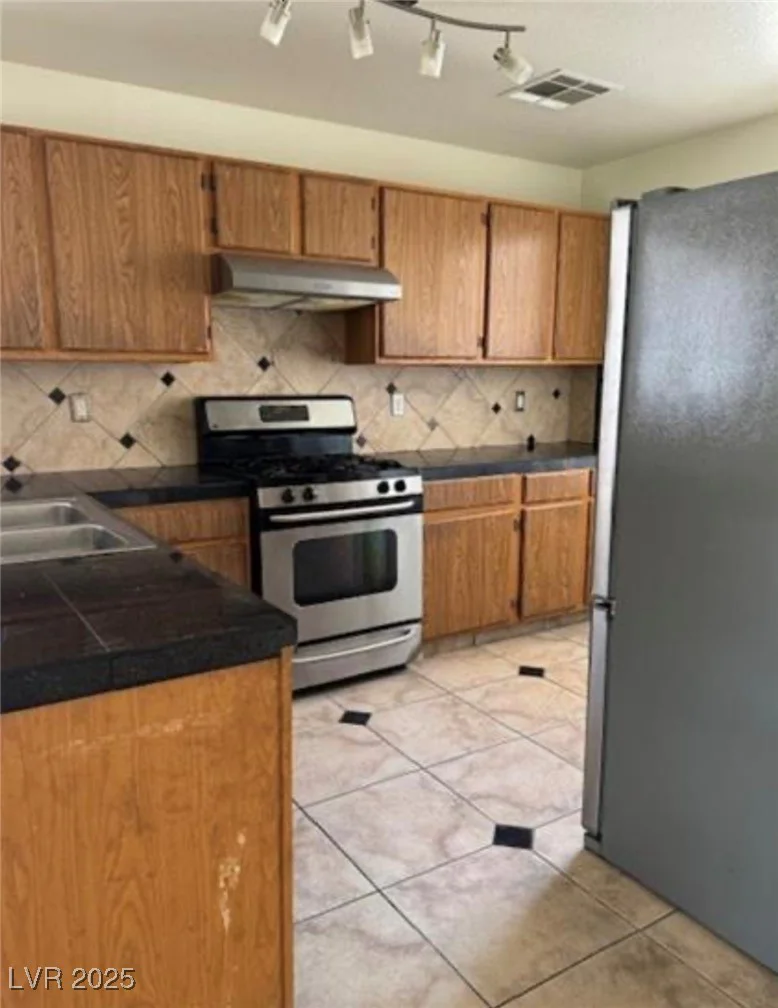 5523 Jose Leon, North Las Vegas, NV 89031