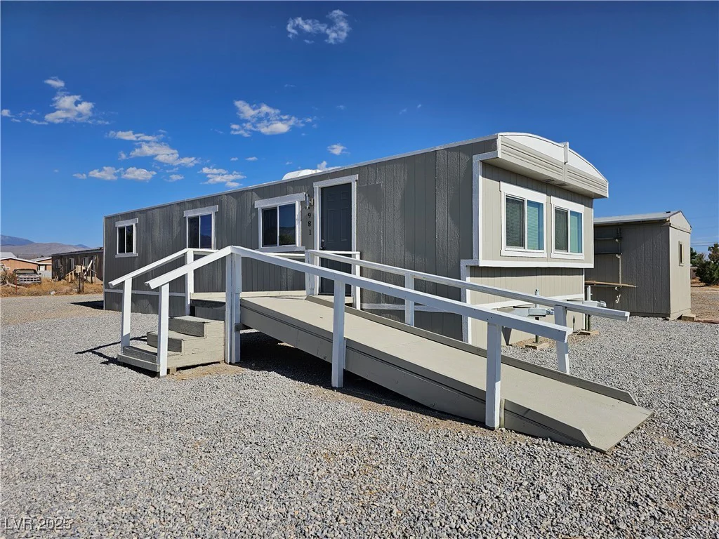 981 McMurray, Pahrump, NV 89060