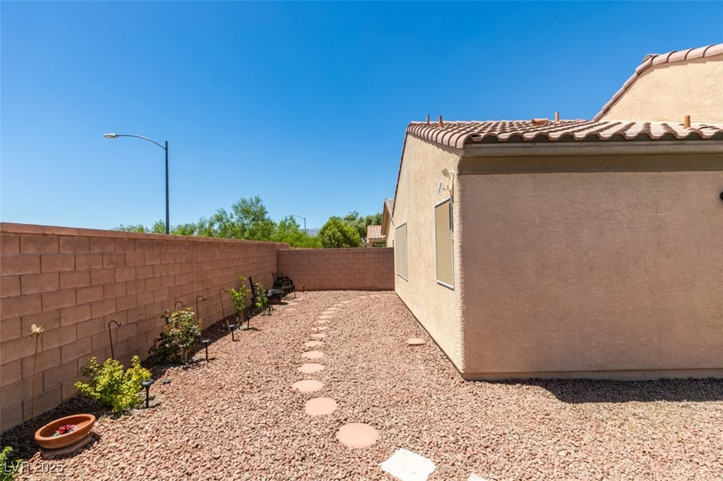 6909 Brier Creek, Las Vegas, NV 89131