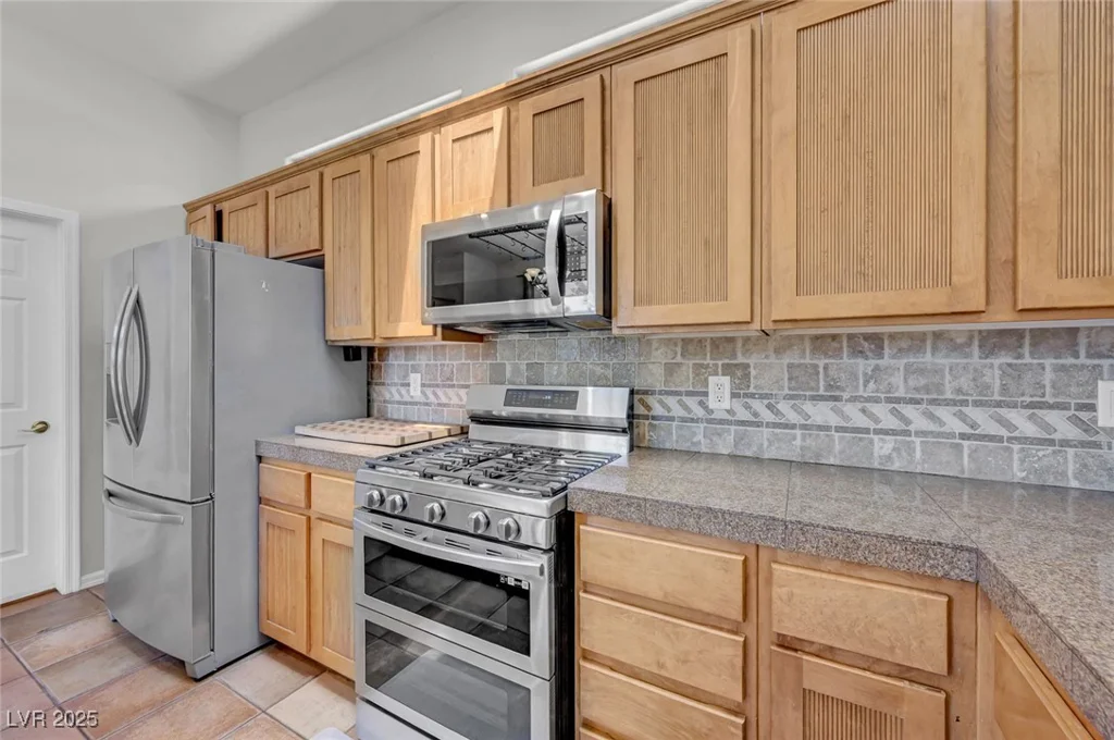 3 Kennesaw, Henderson, NV 89052