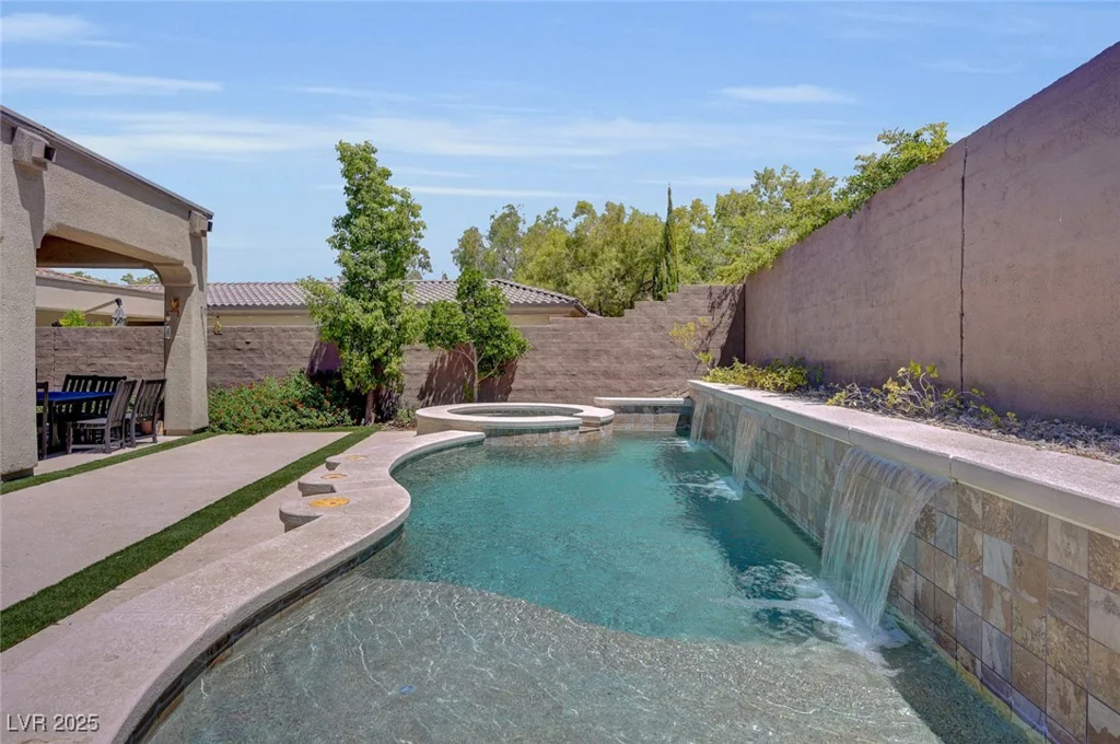 3 Kennesaw, Henderson, NV 89052