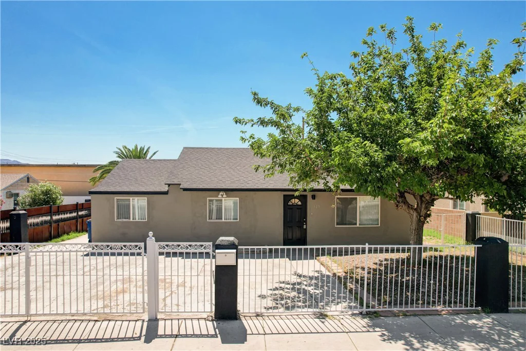 125 15th, Las Vegas, NV 89101