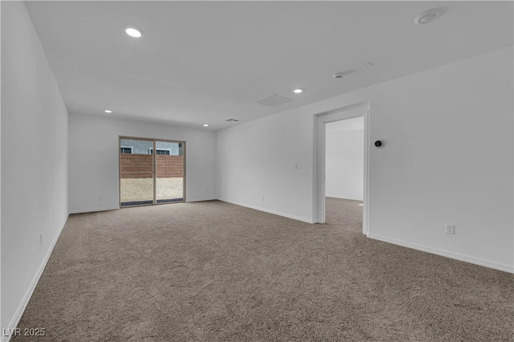 5822 Aurora Gale, Las Vegas, NV 89141