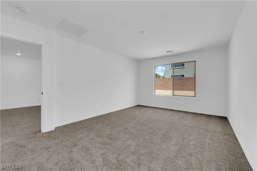 5822 Aurora Gale, Las Vegas, NV 89141