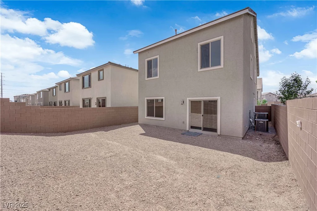 5822 Aurora Gale, Las Vegas, NV 89141