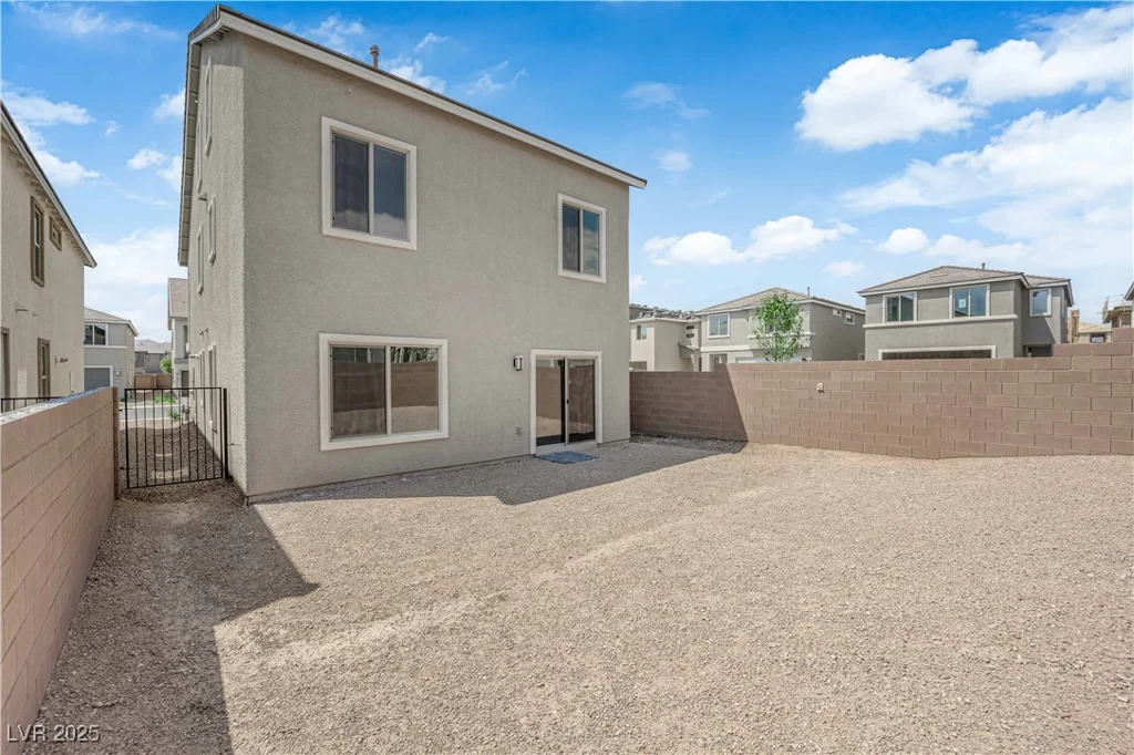 5822 Aurora Gale, Las Vegas, NV 89141