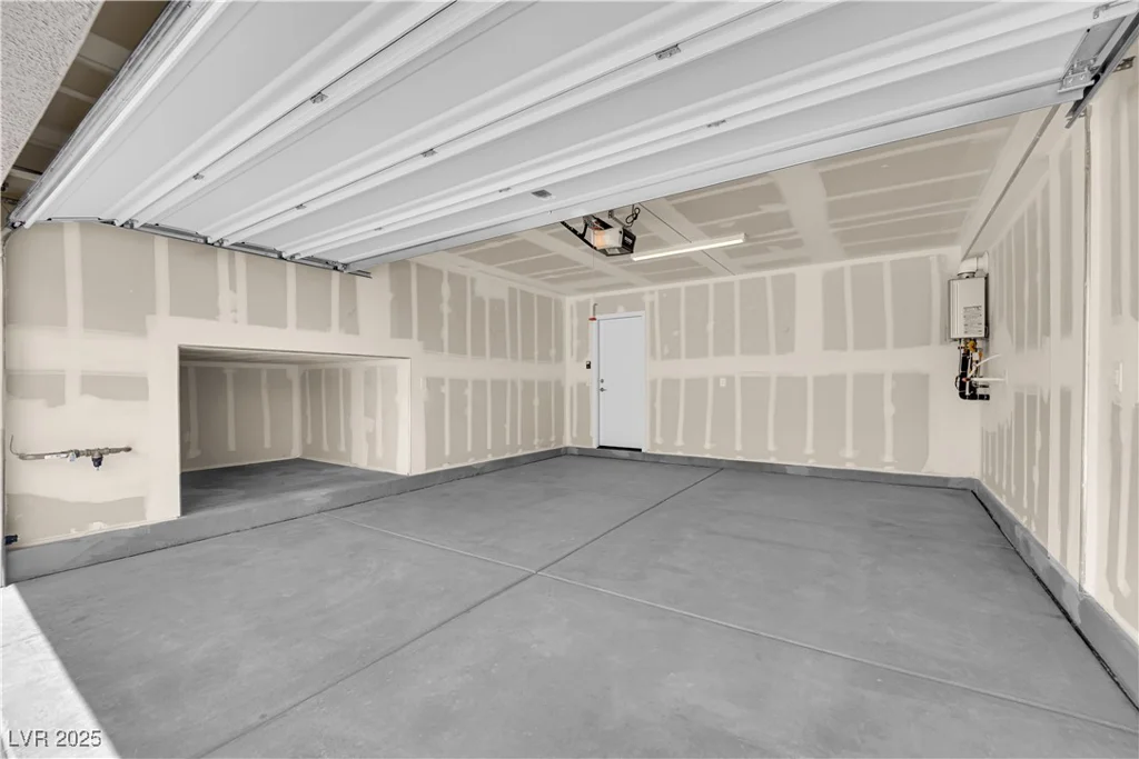 5822 Aurora Gale, Las Vegas, NV 89141