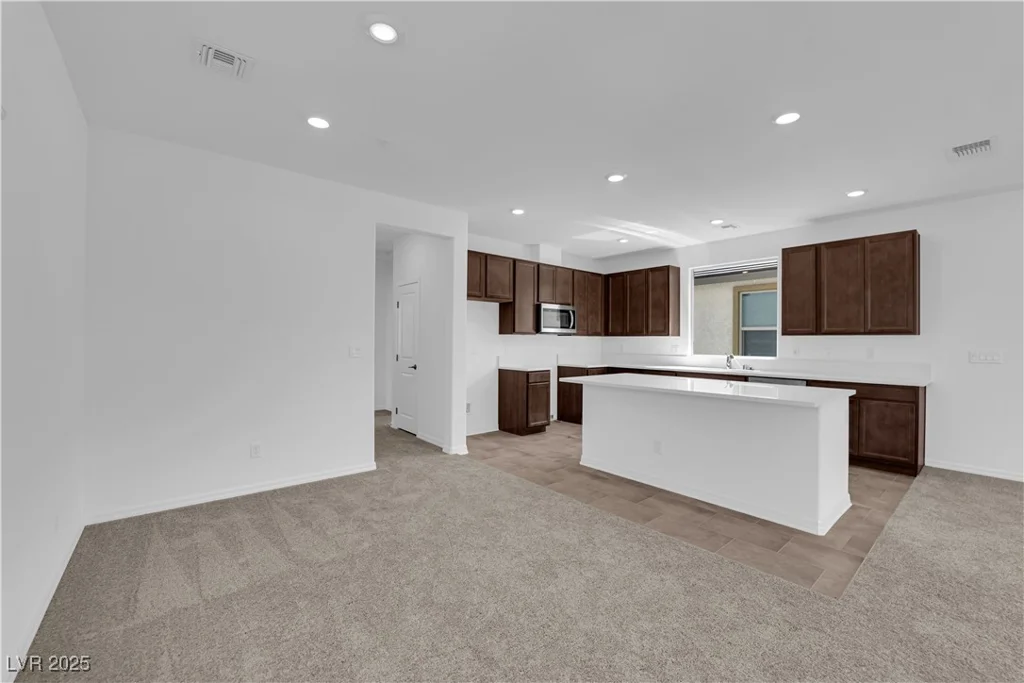 5822 Aurora Gale, Las Vegas, NV 89141