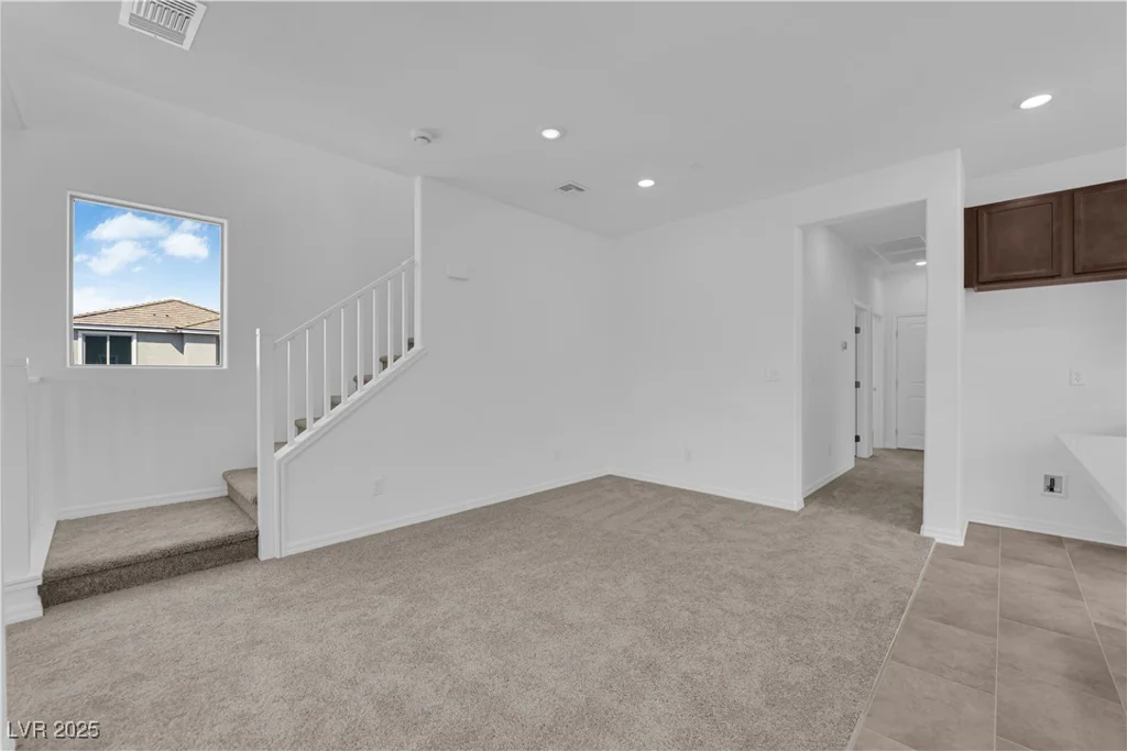 5822 Aurora Gale, Las Vegas, NV 89141