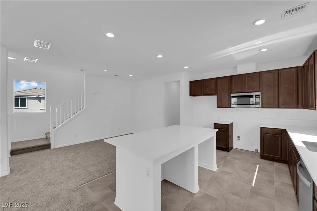 5822 Aurora Gale, Las Vegas, NV 89141