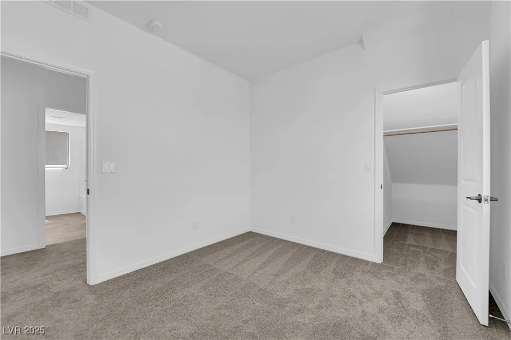 5822 Aurora Gale, Las Vegas, NV 89141