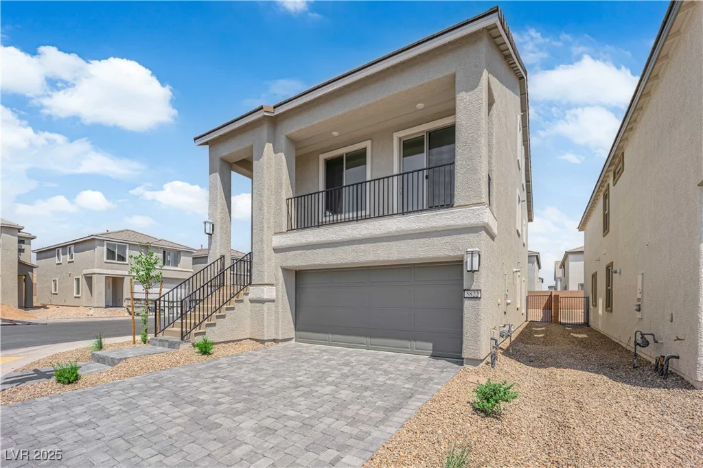 5822 Aurora Gale, Las Vegas, NV 89141