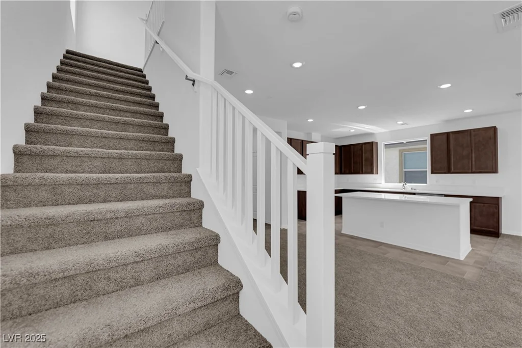 5822 Aurora Gale, Las Vegas, NV 89141
