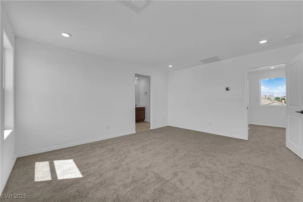 5822 Aurora Gale, Las Vegas, NV 89141