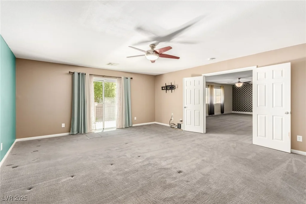 105 Staplehurst, Henderson, NV 89002