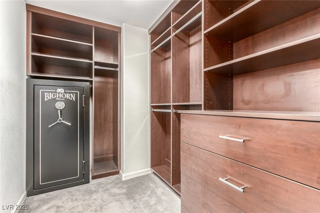105 Staplehurst, Henderson, NV 89002
