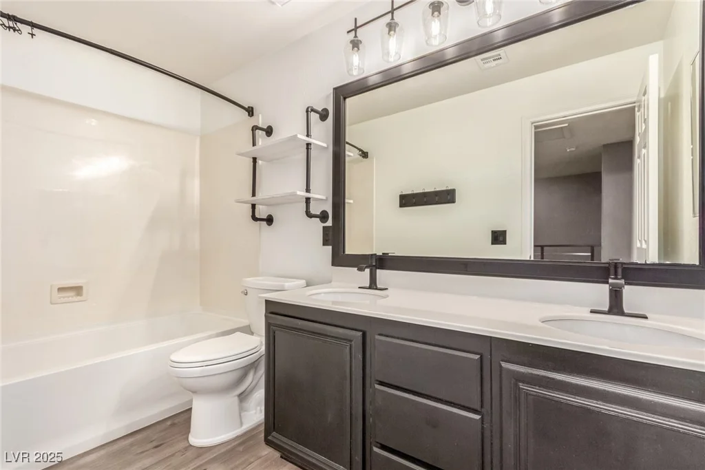105 Staplehurst, Henderson, NV 89002
