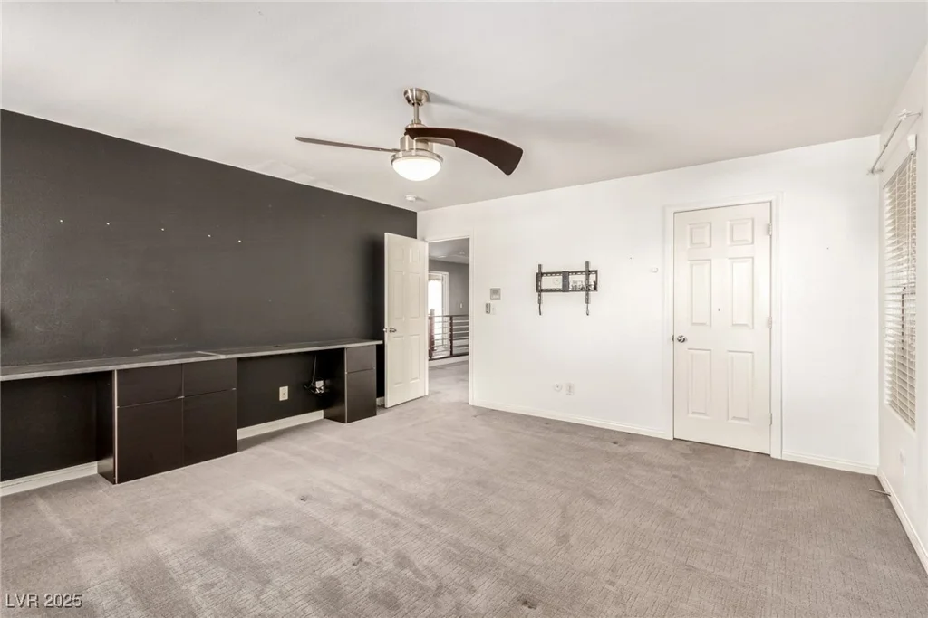 105 Staplehurst, Henderson, NV 89002