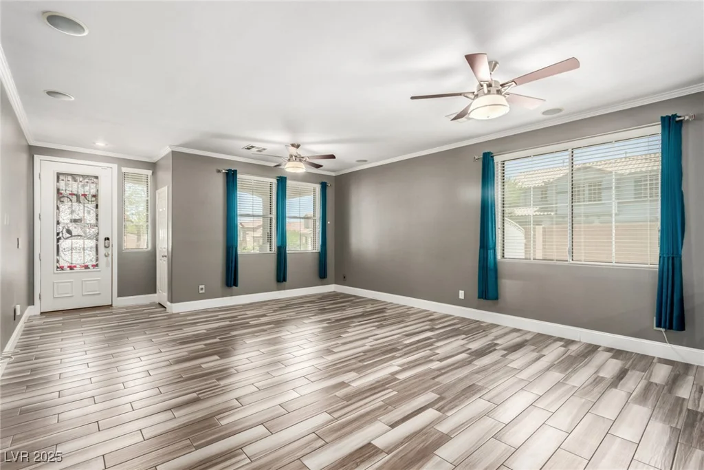 105 Staplehurst, Henderson, NV 89002