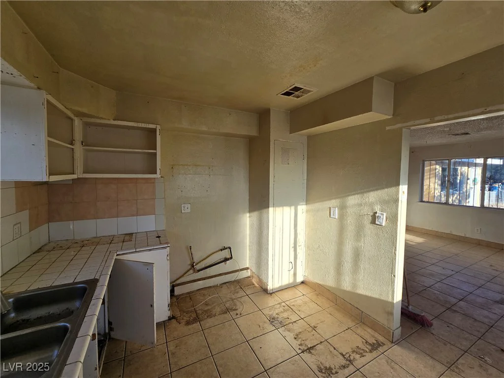 125 George, Las Vegas, NV 89106