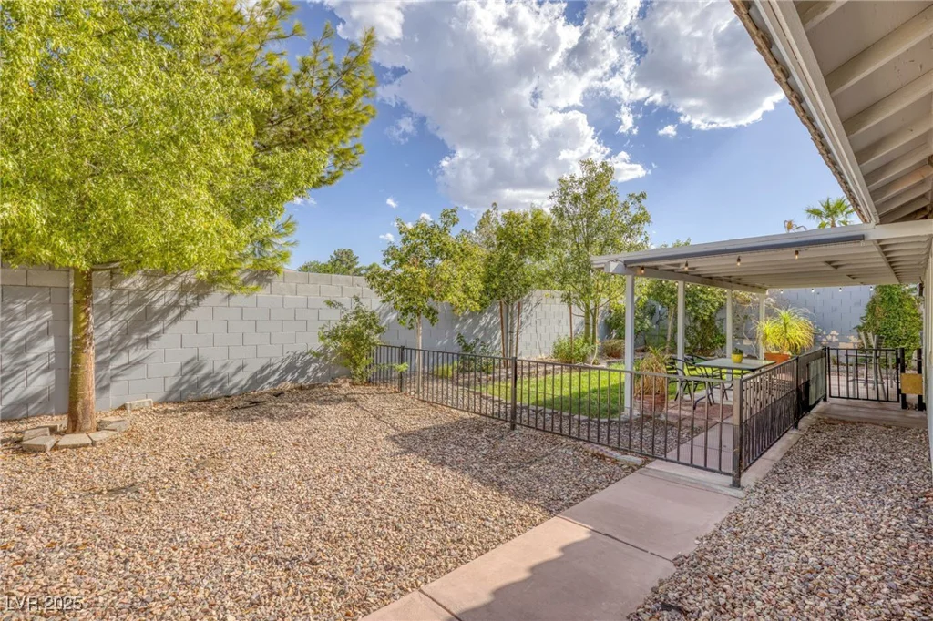 254 HELMSDALE, Henderson, NV 89014
