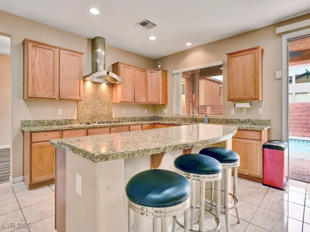 8267 Campbell Springs, Las Vegas, NV 89178