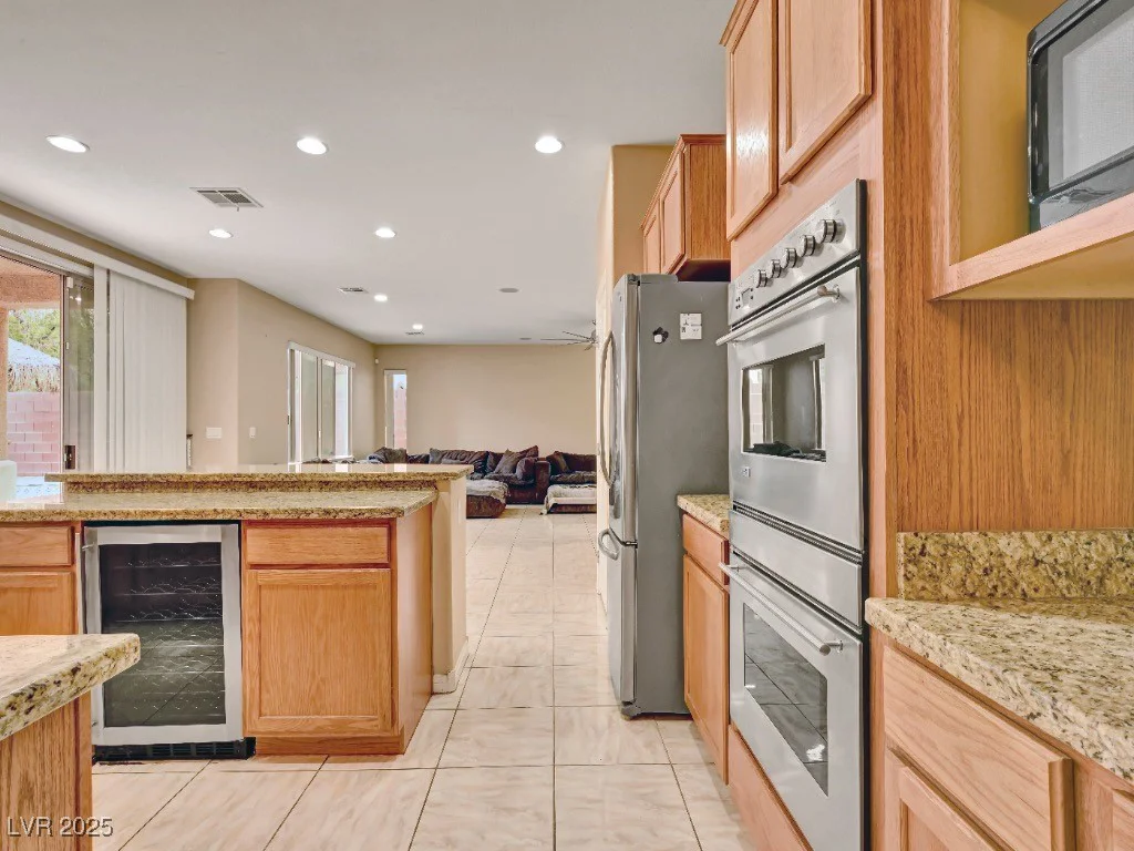8267 Campbell Springs, Las Vegas, NV 89178