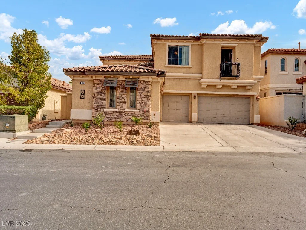 8267 Campbell Springs, Las Vegas, NV 89178