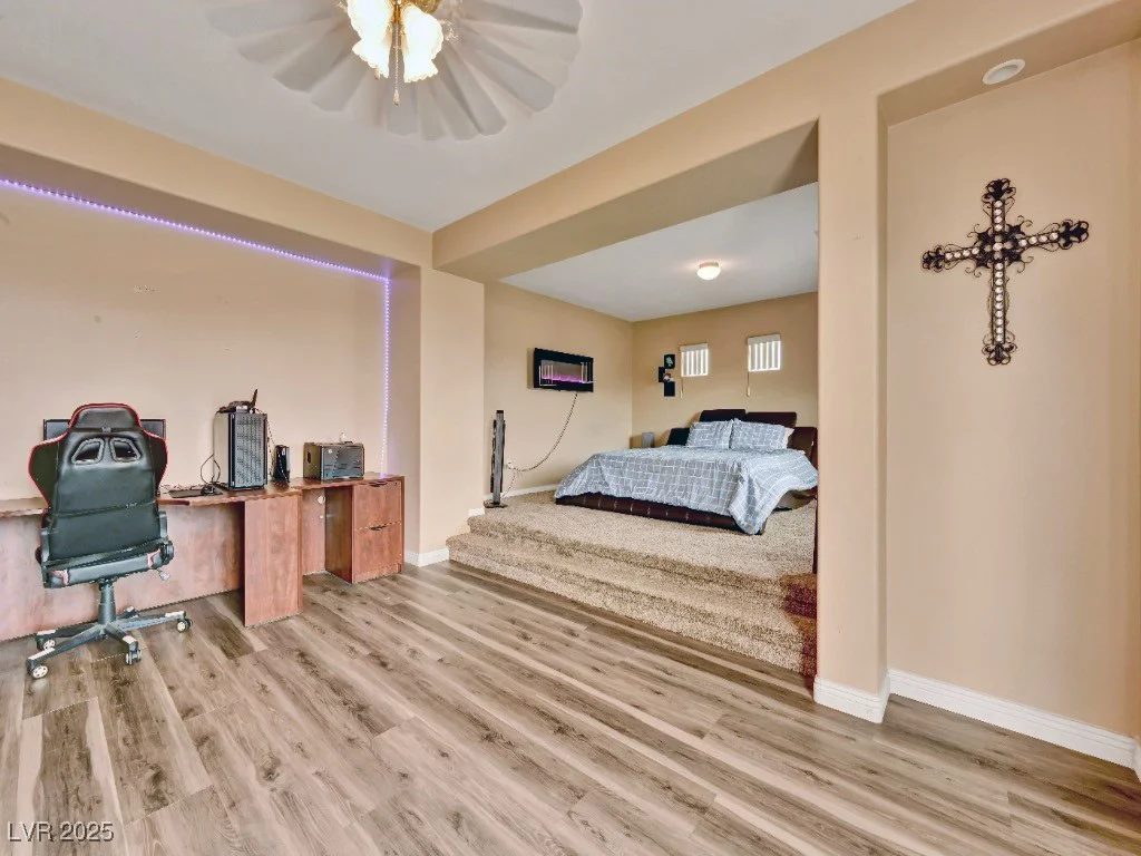8267 Campbell Springs, Las Vegas, NV 89178